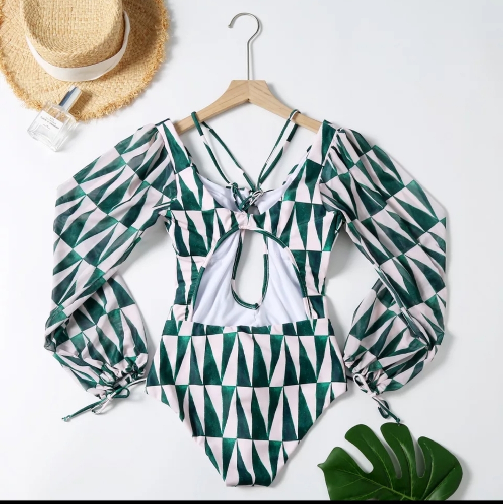 Bathing suit - Picture 3 of 7